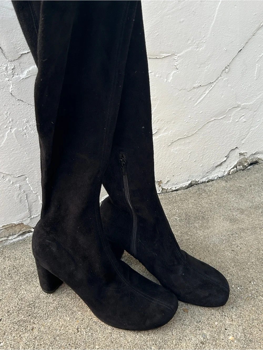 Reformation Belinda Knee High Boots Black Stretch Suede Size 7 Women